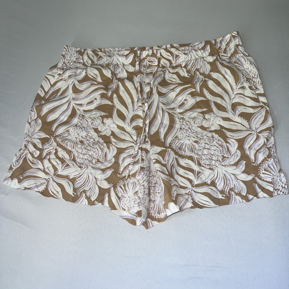 Lilly Pulitzer Brown and White Floral Shorts with elastic waist Large W/pockets